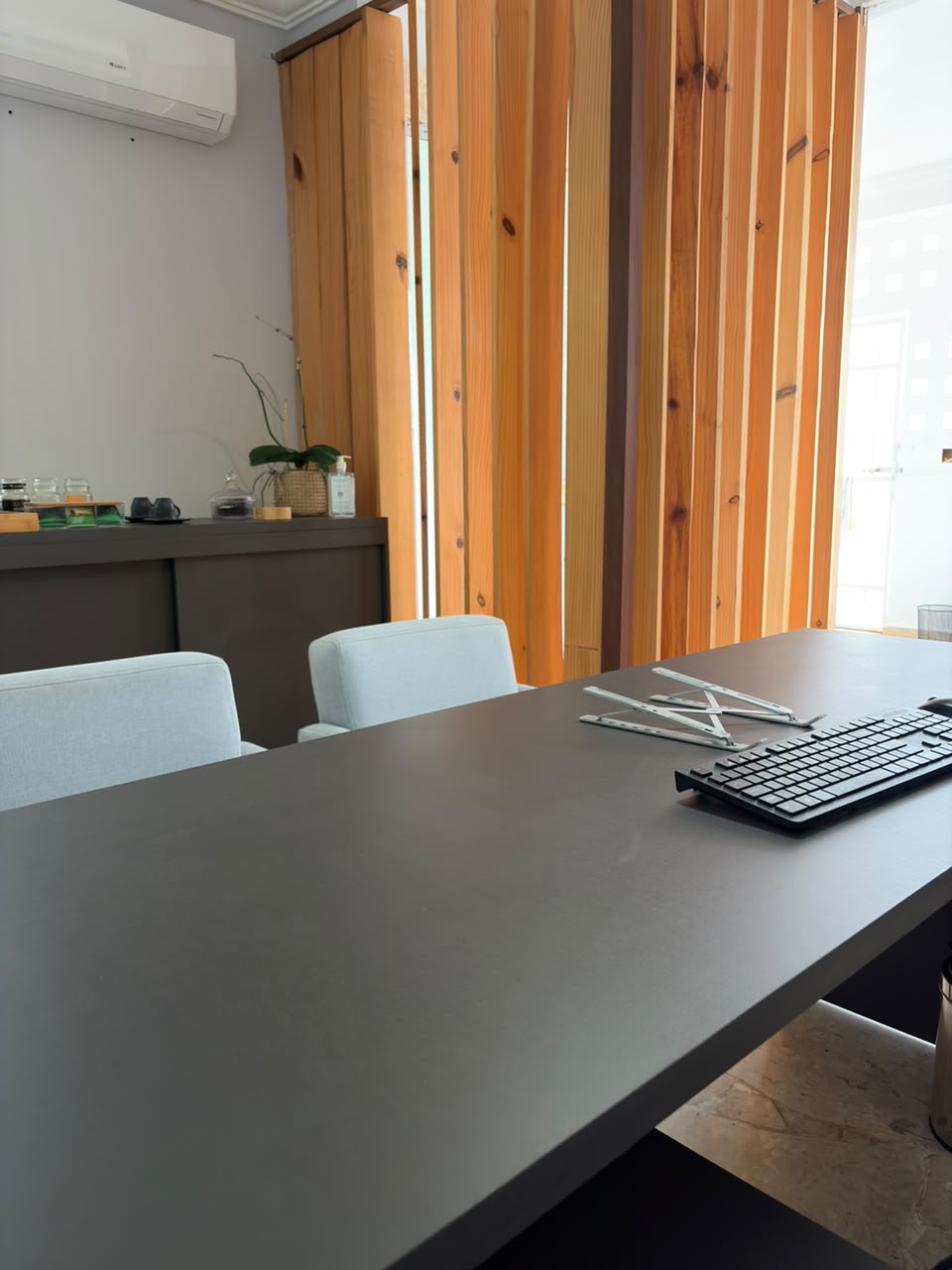 Mesa de trabalho do escritório